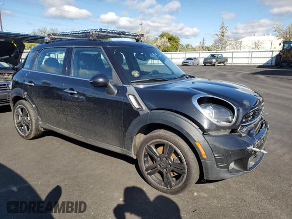 2016 MINI Countryman S with VIN WMWZC3C54GWT08932, listed as a Copart auction lot 51185955 with 101,023 mi miles and Salvage Title. Bid and sale history available at DreamBid. Image 4.