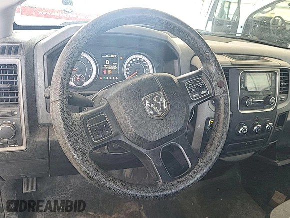 2019 Ram 1500 Tradesman с VIN 3C6JR6DT0KG560768, выставлен на аукционе IAAI как лот 42835356 с пробегом 115 811 миль миль и . История ставок и продаж доступна на DreamBid. Изображение 31.