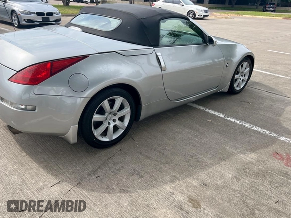 2005 Nissan 350Z Touring with VIN JN1AZ36AX5M759687, listed as a Copart auction lot 53910135 with 74,069 mi miles and Clean Title. Bid and sale history available at carsss.com. Image 4.