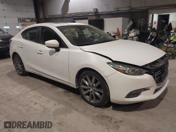 2018 Mazda 3 Touring z VIN 3MZBN1V32JM188650, wystawiony jako IAAI lot #41428819 z przebiegiem 225 611 mil mil oraz . Historia ofert i sprzedaży dostępna na DreamBid. Obrazek 1.