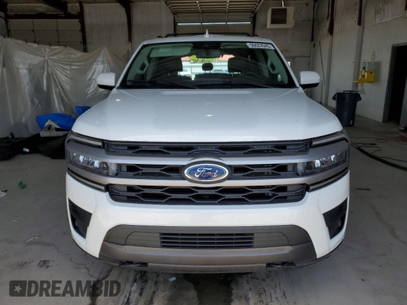 2022 Ford Expedition XLT with VIN 1FMJU1JTXNEA07101, listed as a Copart auction lot 56622645 with 53,971 mi miles and Salvage title. Bid and sale history available at DreamBid. Image 5.