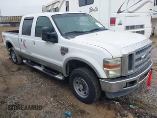 2010 Ford Super Duty F-250 SRW XL with VIN 1FTSW2BR5AEA13152, listed as a IAAI auction lot 41491929 with 310,807 mi miles. Bid and sale history available at carsss.com. Image 1.
