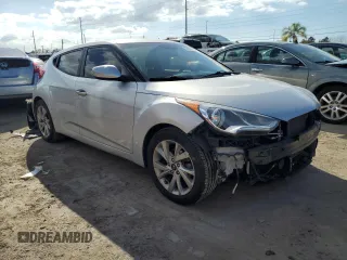 2017 Hyundai Veloster with VIN KMHTC6AD8HU305805, listed as a Copart auction lot 39634893 with 109,899 mi miles. Bid and sale history available at carsss.com. Image 4.