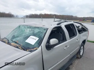 2007 Chevrolet Suburban LT с VIN 1GNFK16397J380298, выставлен на аукционе IAAI как лот 41945696 с пробегом 122 530 миль миль и . История ставок и продаж доступна на DreamBid. Изображение 6.