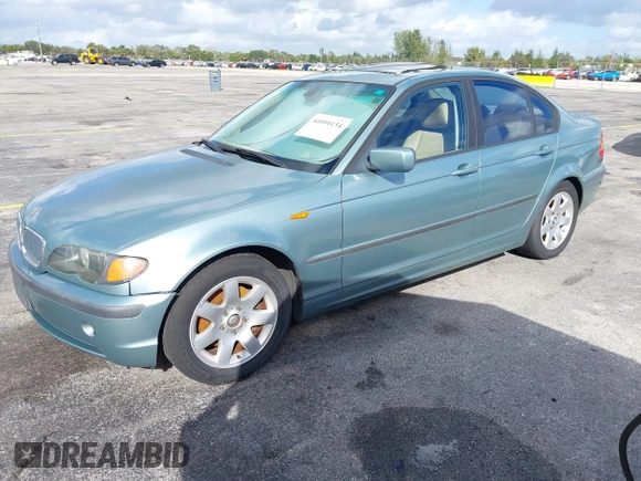 2005 BMW 3 Series 325i with VIN WBAEV33415KW16936, listed as a IAAI auction lot 41094134 with 208,794 mi miles. Bid and sale history available at carsss.com. Image 2.
