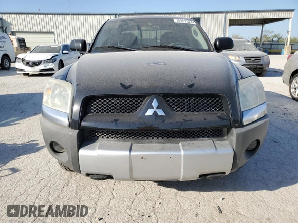 2006 Mitsubishi Raider z VIN 1Z7HT38K76S574856, wystawiony jako Copart lot #74367324 z przebiegiem 176 611 mil mil oraz Czysty tytuł • Clean title. Historia ofert i sprzedaży dostępna na DreamBid. Obrazek 5.