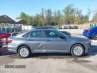 2020 Volkswagen Jetta S with VIN 3VWCB7BU6LM027864, listed as a IAAI auction lot 41876598 with 118,084 mi miles and . Bid and sale history available at DreamBid. Image 13.