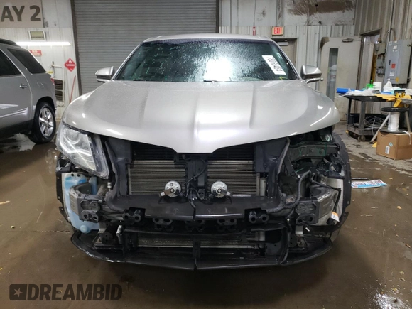 2016 Lincoln MKX Select with VIN 2LMTJ8KR2GBL50582, listed as a Copart auction lot 78068484 with 151,635 mi miles and Salvage Title. Bid and sale history available at DreamBid. Image 5.
