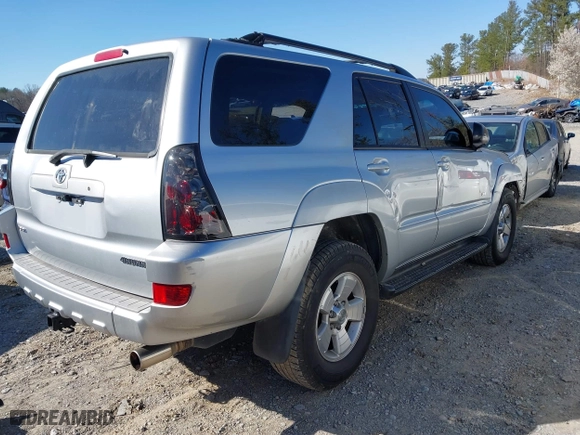 2005 Toyota 4Runner SR5 with VIN JTEZU14R258028882, listed as a IAAI auction lot 41745577 with 251,256 mi miles. Bid and sale history available at carsss.com. Image 4.