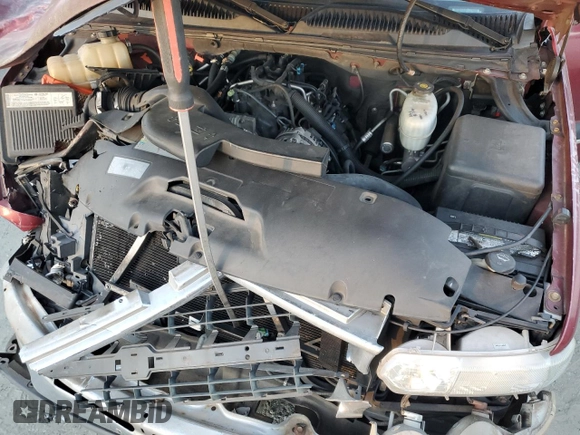 2004 Chevrolet Suburban LT with VIN 1GNEC16Z14J134550, listed as a Copart auction lot 83244774 with 233,174 mi miles and Salvage Title. Bid and sale history available at carsss.com. Image 12.
