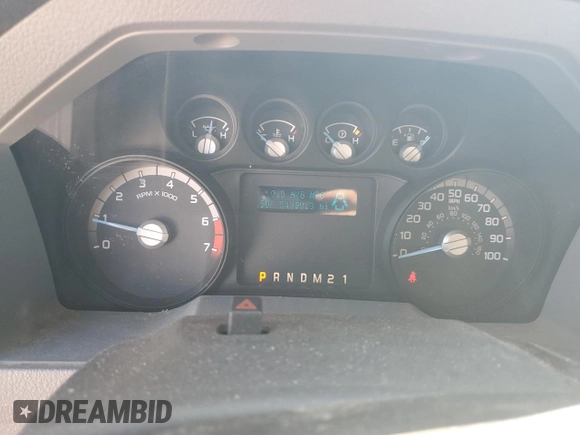 2014 Ford F-250 XL z VIN 1FTBF2A6XEEB46986, wystawiony jako Copart lot #77383044 z przebiegiem 54 890 mil mil oraz Szkoda całkowita • Salvage title. Historia ofert i sprzedaży dostępna na DreamBid. Obrazek 9.
