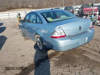 2008 Mercury Sable with VIN 1MEHM40W88G612872, listed as a IAAI auction lot 41549544 with 109,677 mi miles. Bid and sale history available at carsss.com. Image 3.