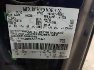 2010 Ford F-250 XL z VIN 1FTSX2BR5AEB28542, wystawiony jako Copart lot #71466124 z przebiegiem 154 399 mil mil oraz Tytuł czysty. Historia ofert i sprzedaży dostępna na DreamBid. Obrazek 12.