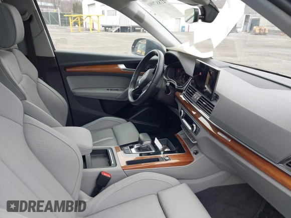 2022 Audi Q5 S line Prestige with VIN WA1FAAFY5N2110946, listed as a IAAI auction lot 41887991 with 39,170 mi miles. Bid and sale history available at carsss.com. Image 5.