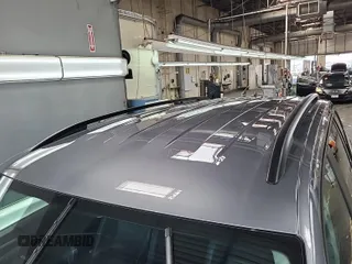 2023 Volkswagen Atlas SE z VIN 1V2HR2CA5PC526012, wystawiony jako IAAI lot #42796408 z przebiegiem 41 216 mil mil oraz . Historia ofert i sprzedaży dostępna na DreamBid. Obrazek 45.