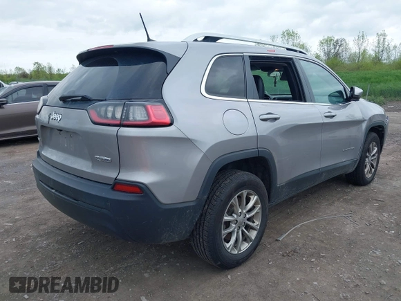 2019 Jeep Cherokee Latitude Plus z VIN 1C4PJMLB9KD287978, wystawiony jako IAAI lot #42228505 z przebiegiem 207 539 mil mil oraz . Historia ofert i sprzedaży dostępna na DreamBid. Obrazek 4.