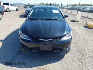 2015 Chrysler 200 C z VIN 1C3CCCEG9FN542855, wystawiony jako IAAI lot #42216833 z przebiegiem 99 587 mil mil oraz . Historia ofert i sprzedaży dostępna na DreamBid. Obrazek 6.