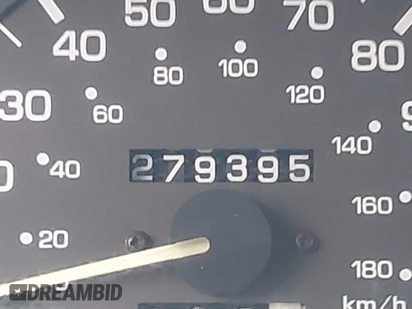 1992 Toyota Pickup DLX z VIN JT4RN93P5N5062042, wystawiony jako IAAI lot #42522750 z przebiegiem 279 395 mil mil oraz . Historia ofert i sprzedaży dostępna na DreamBid. Obrazek 13.