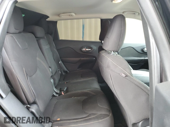 2016 Jeep Cherokee Altitude с VIN 1C4PJMCS7GW271788, выставлен на аукционе Copart как лот 83517694 с пробегом 108 940 миль миль и На запчасти • Non repairable. История ставок и продаж доступна на DreamBid. Изображение 11.
