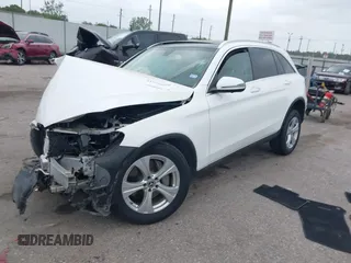 2018 Mercedes-Benz GLC with VIN WDC0G4JB2JV024947, listed as a IAAI auction lot 41925887 with 1 mi miles. Bid and sale history available at carsss.com. Image 2.