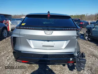 2024 Cadillac LYRIQ Luxury z VIN 1GYKPSRL0RZ127699, wystawiony jako IAAI lot #41358921 z przebiegiem 1114 mil mil oraz . Historia ofert i sprzedaży dostępna na DreamBid. Obrazek 16.