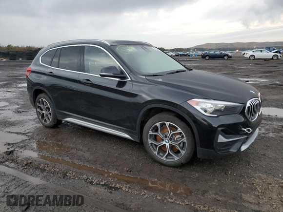 2022 BMW X1 sDrive28i with VIN WBXJG7C02N5V27166, listed as a Copart auction lot 72874052 with 13,372 mi miles. Bid and sale history available at carsss.com. Image 4.