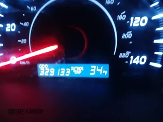2010 Toyota Camry z VIN 4T4BF3EK4AR021612, wystawiony jako IAAI lot #41308791 z przebiegiem 329 133 mil mil oraz . Historia ofert i sprzedaży dostępna na DreamBid. Obrazek 15.