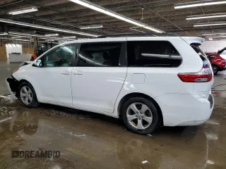 2016 Toyota Sienna LE AAS z VIN 5TDKK3DCXGS713844, wystawiony jako Copart lot #63814045 z przebiegiem 197 484 mil mil oraz Czysty tytuł • Clean title. Historia ofert i sprzedaży dostępna na DreamBid. Obrazek 2.