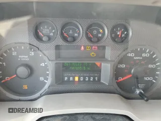 2009 Ford F-250 XL with VIN 1FTSW21R19EB22852, listed as a Copart auction lot 60052435 with 147,095 mi miles and Salvage title. Bid and sale history available at DreamBid. Image 9.