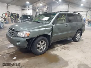 2006 Toyota Highlander w/3rd Row with VIN JTEEP21A460153635, listed as a IAAI auction lot 41618056 with 136,204 mi miles. Bid and sale history available at carsss.com. Image 17.