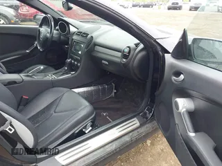 2007 Mercedes-Benz SLK 350 z VIN WDBWK56F67F136085, wystawiony jako IAAI lot #42380601 z przebiegiem 112 246 mil mil oraz . Historia ofert i sprzedaży dostępna na DreamBid. Obrazek 5.