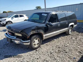 1997 GMC Suburban with VIN 3GKEC16R7VG500916, listed as a Copart auction lot 76617314 with 271,867 mi miles and Non Repairable. Bid and sale history available at DreamBid. Image 1.