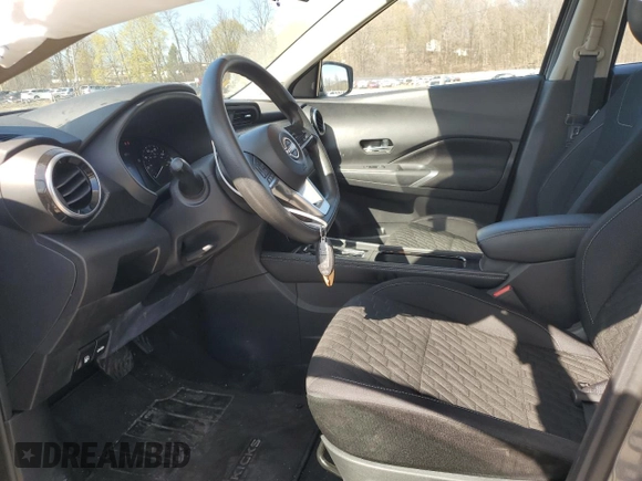 2022 Nissan Kicks SV with VIN 3N1CP5CV2NL485672, listed as a Copart auction lot 53730555 with 30,347 mi miles and Salvage Title. Bid and sale history available at DreamBid. Image 7.