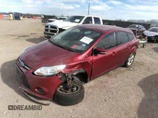2013 Ford Focus SE with VIN 1FADP3K22DL209635, listed as a IAAI auction lot 35527377 with 91,180 mi miles. Bid and sale history available at carsss.com. Image 2.