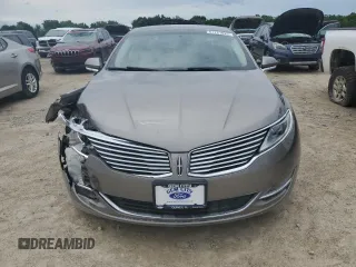 2015 Lincoln MKZ Hybrid z VIN 3LN6L2LU4FR625940, wystawiony jako Copart lot #61721025 z przebiegiem 56 151 mil mil oraz Szkoda całkowita • Salvage title. Historia ofert i sprzedaży dostępna na DreamBid. Obrazek 5.
