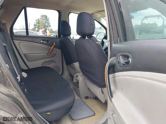 2006 Saturn VUE with VIN 5GZCZ534X6S863334, listed as a IAAI auction lot 41691652 with 148,431 mi miles. Bid and sale history available at carsss.com. Image 8.