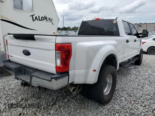 2018 Ford F-350 XL with VIN 1FT8W3DT0JEC35042, listed as a Copart auction lot 72758314 with 115,804 mi miles and Salvage title. Bid and sale history available at DreamBid. Image 3.