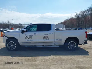 2025 Chevrolet Silverado 1500 with VIN 3GCUKJEL2SG115606, listed as a IAAI auction lot 41917657 with 10,413 mi miles and . Bid and sale history available at DreamBid. Image 14.