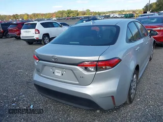 2024 Toyota Corolla LE z VIN 5YFB4MDE1RP102999, wystawiony jako IAAI lot #40562845 z przebiegiem 19 445 mil mil oraz . Historia ofert i sprzedaży dostępna na DreamBid. Obrazek 16.
