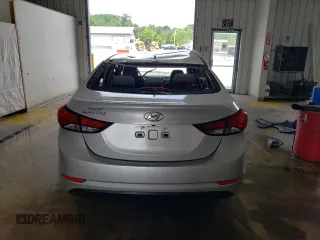 2014 Hyundai Elantra SE z VIN KMHDH4AE5EU164707, wystawiony jako Copart lot #57222345 z przebiegiem Nie podano mil oraz Szkoda całkowita • Salvage title. Historia ofert i sprzedaży dostępna na DreamBid. Obrazek 6.