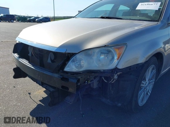 2008 Toyota Avalon XL z VIN 4T1BK36B48U256087, wystawiony jako IAAI lot #42186677 z przebiegiem 191 974 mil mil oraz . Historia ofert i sprzedaży dostępna na DreamBid. Obrazek 6.