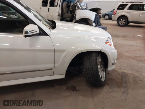 2014 Mercedes-Benz GLK 350 with VIN WDCGG8JB2EG211718, listed as a IAAI auction lot 41965437 with 73,469 mi miles and . Bid and sale history available at DreamBid. Image 6.