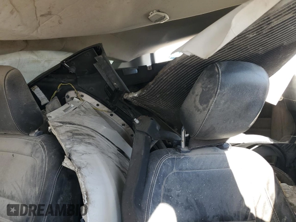 2019 Ford Escape Titanium с VIN 1FMCU9J93KUB60965, выставлен на аукционе Copart как лот 58363185 с пробегом Не указан миль и Списание • Salvage title. История ставок и продаж доступна на DreamBid. Изображение 10.