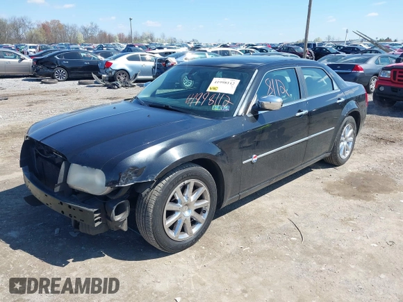 2006 Chrysler 300 C with VIN 2C3LA63H96H490736, listed as a IAAI auction lot 41998112 with 184,090 mi miles. Bid and sale history available at carsss.com. Image 17.
