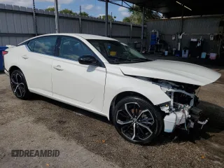 2025 Nissan Altima SR with VIN 1N4BL4CV0SN314998, listed as a Copart auction lot 54365285 with 19,158 mi miles and Non Repairable. Bid and sale history available at DreamBid. Image 4.