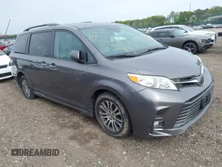 2019 Toyota Sienna XLE Auto Access Seat z VIN 5TDYZ3DC2KS976344, wystawiony jako IAAI lot #42250671 z przebiegiem Nie podano mil oraz . Historia ofert i sprzedaży dostępna na DreamBid. Obrazek 1.