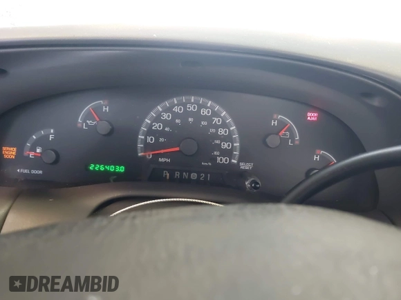 2002 Ford F-150 XL с VIN 1FTRF07232KA47835, выставлен на аукционе IAAI как лот 42718285 с пробегом 226 403 миль миль и . История ставок и продаж доступна на DreamBid. Изображение 7.