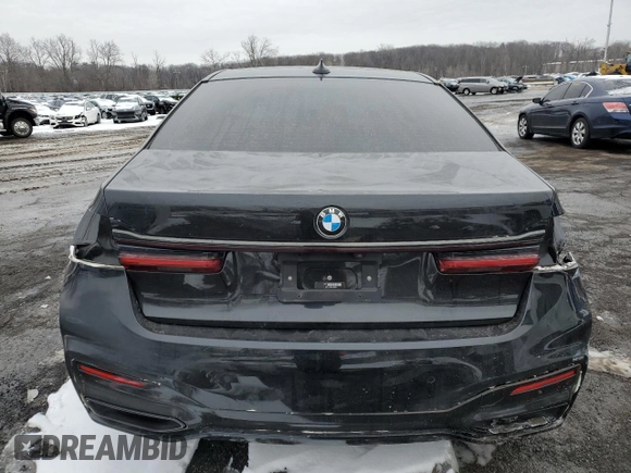 2020 BMW 7 Series 740i with VIN WBA7T2C05LGL18038, listed as a Copart auction lot 41997975 with 74,868 mi miles and Salvage Title. Bid and sale history available at carsss.com. Image 6.