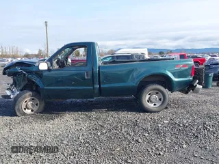 2008 Ford F-250 XL z VIN 1FTNF21588EB98948, wystawiony jako IAAI lot #41600877 z przebiegiem 179 802 mil mil oraz . Historia ofert i sprzedaży dostępna na DreamBid. Obrazek 14.