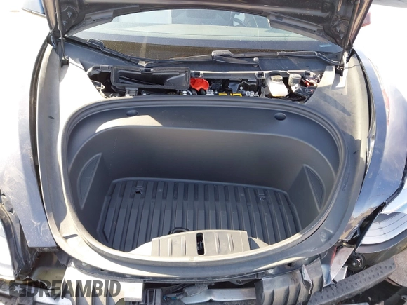 2021 Tesla Model 3 Performance with VIN 5YJ3E1EC3MF082532, listed as a IAAI auction lot 41757905 with 60,431 mi miles and . Bid and sale history available at DreamBid. Image 10.